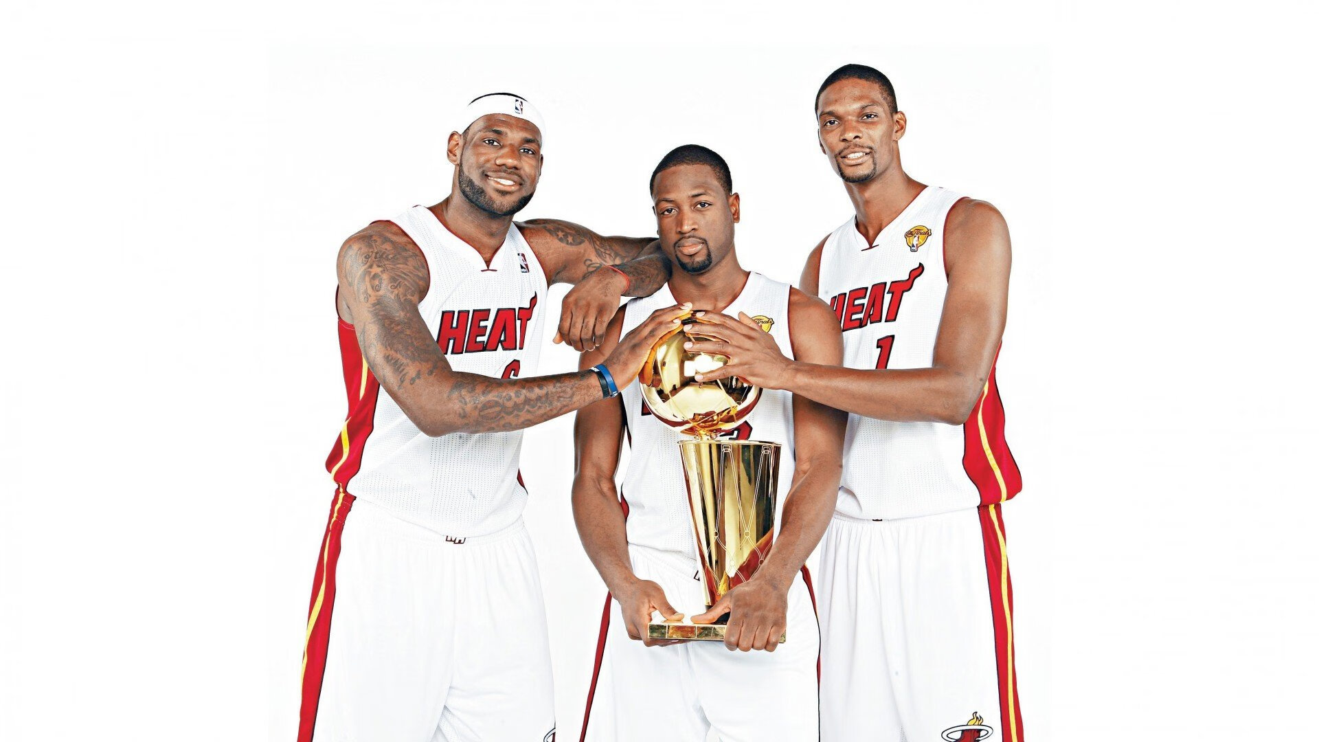 压力熔炉铸就英雄,拉文逆境爆发引领公牛强势晋级,广厦队启示录